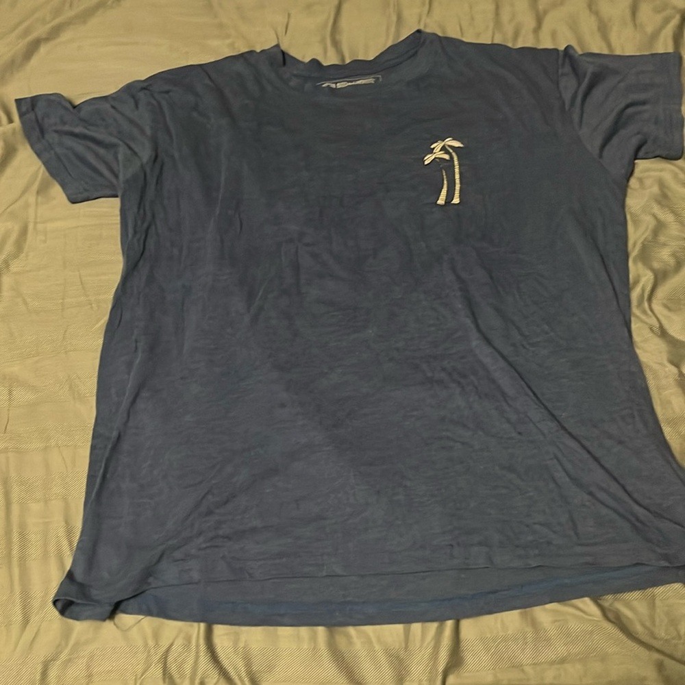 Size xl cool comfortable shirt great for summer